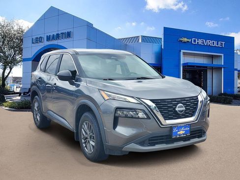 Used 2023 Nissan Rogue S FWD image 2