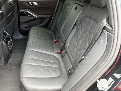 Used 2025 BMW X6 xDrive40i AWD/4WD image 19