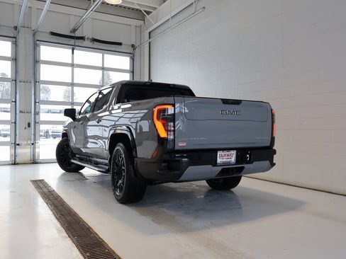 Used 2024 GMC Sierra EV Denali image 45