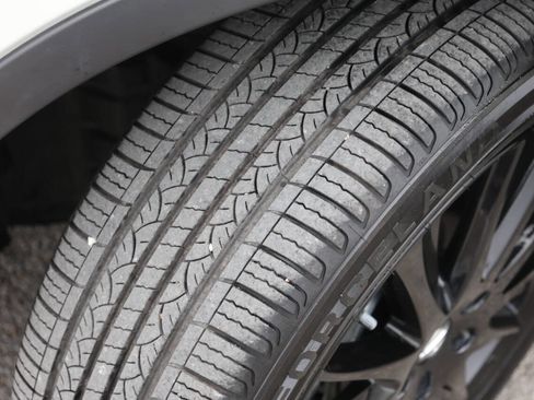 Used 2022 Nissan Murano SV w/ SV Midnight Edition Package image 23