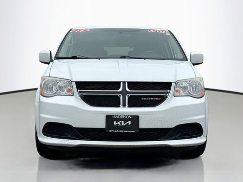 Used 2014 Dodge Grand Caravan SXT image 17