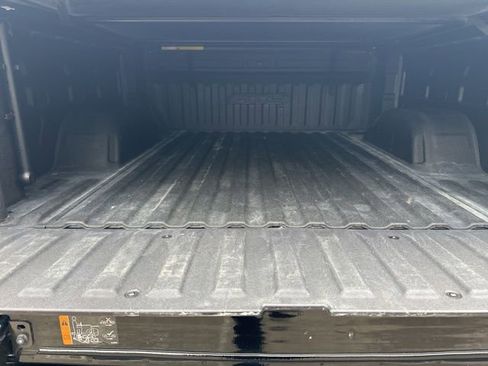 Used 2023 GMC Sierra 1500 AT4 w/ AT4 Premium Package image 15