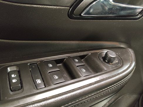 Used 2020 Buick Encore Preferred FWD image 27