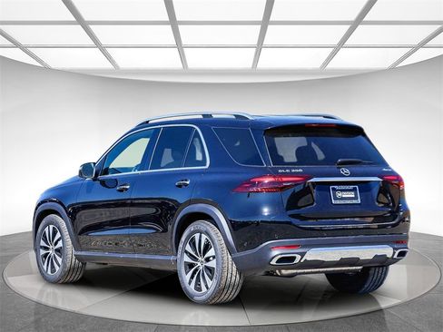 New 2025 Mercedes-Benz GLE 350 4MATIC image 2