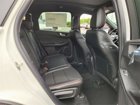 New 2025 Ford Escape ST-Line w/ Tech Pack #1 image 39