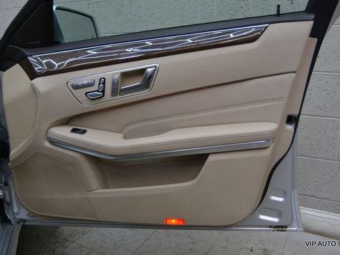 Used 2014 Mercedes-Benz E 350 Sedan image 8