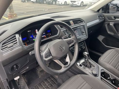 Used 2022 Volkswagen Tiguan S image 12
