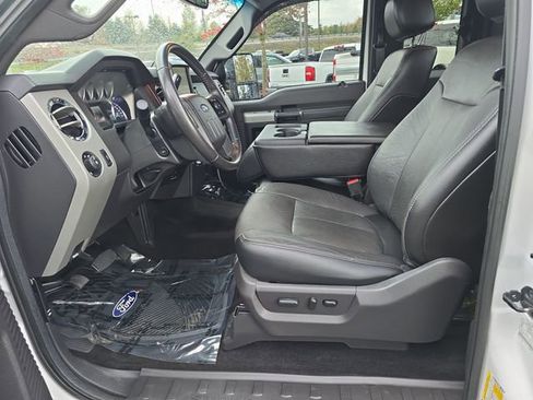 Used 2015 Ford F250 Lariat w/ Camper Package image 21