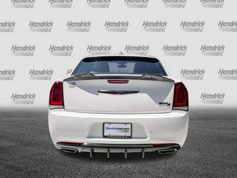 Used 2023 Chrysler 300 S RWD image 9