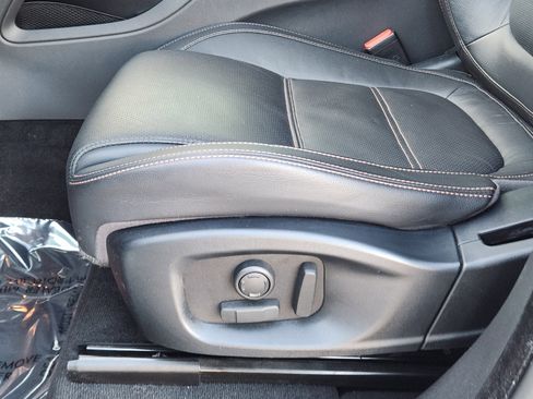 Used 2018 Jaguar F-PACE Prestige image 25