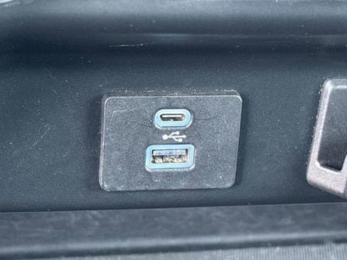 Certified 2022 Ford F150 Lariat AWD/4WD image 36
