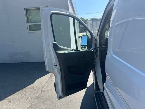 Used 2025 Ford Transit 250 Low Roof w/ Exterior Upgrade Package RWD image 12
