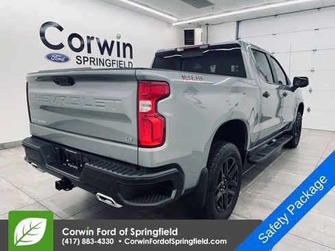 Used 2025 Chevrolet Silverado 1500 LT Trail Boss w/ Convenience Package II image 4