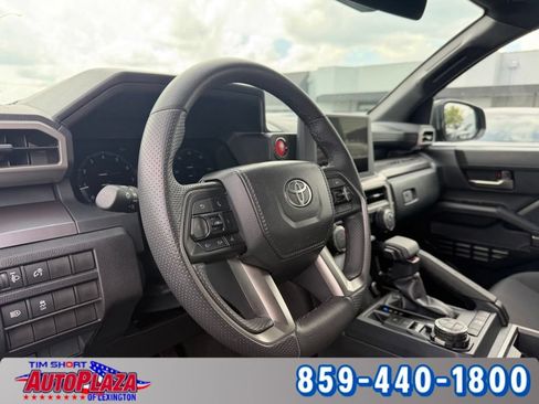 Used 2026 Toyota Tacoma TRD Off-Road AWD/4WD image 3