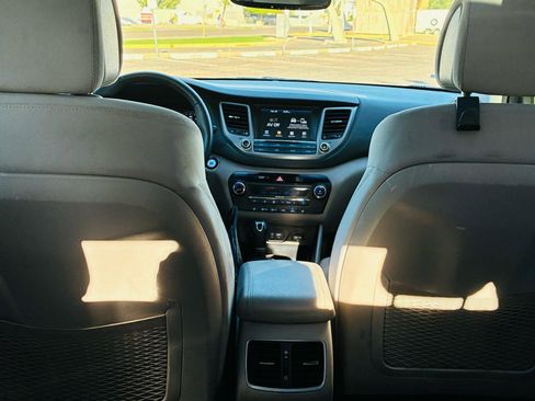 Used 2018 Hyundai Tucson Value w/ Cargo Package image 32