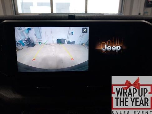 Used 2024 Jeep Wrangler Sport S image 15