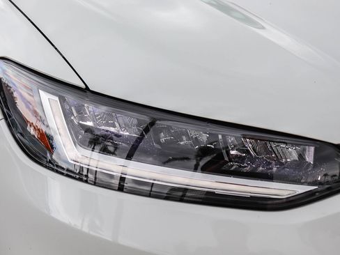 Certified 2024 Honda HR-V LX image 6
