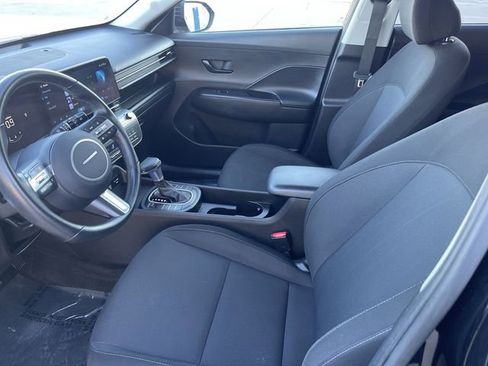 Used 2025 Hyundai Kona SEL image 11