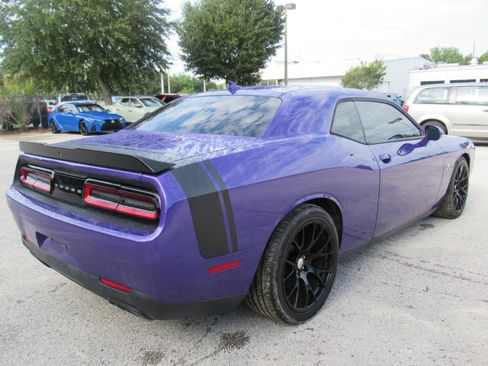 Used 2016 Dodge Challenger R/T Scat Pack RWD image 4