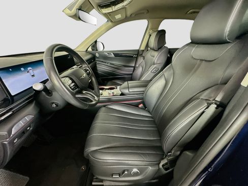 Used 2025 Genesis GV80 2.5T Standard AWD/4WD image 13