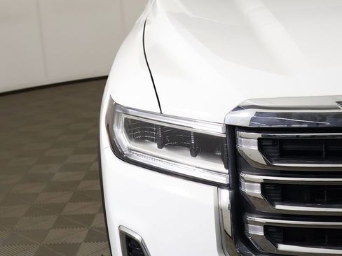 Used 2023 GMC Acadia SLE w/ Driver Convenience Package image 14