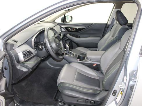 Used 2025 Subaru Outback Onyx Edition AWD/4WD image 17