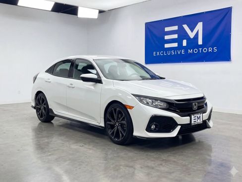 Used 2018 Honda Civic Sport image 1