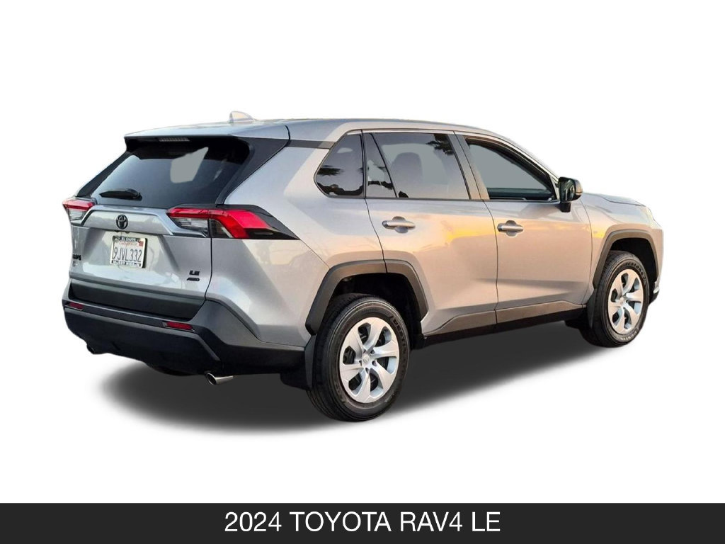 Used 2024 Toyota RAV4 LE AWD/4WD image 9