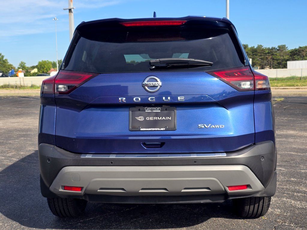 Used 2021 Nissan Rogue SV AWD/4WD image 12