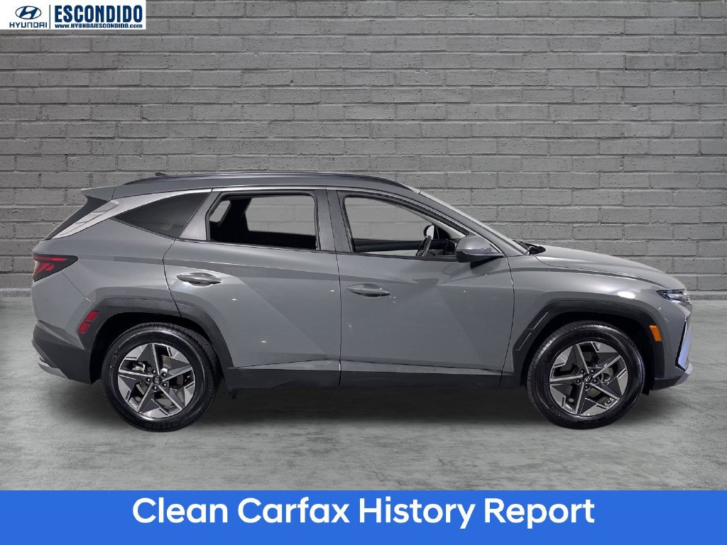 Certified 2025 Hyundai Tucson SEL FWD image 3