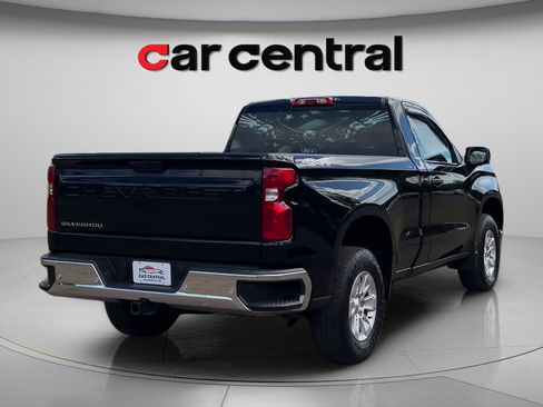 Used 2022 Chevrolet Silverado 1500 W/T w/ WT Value Package AWD/4WD image 6