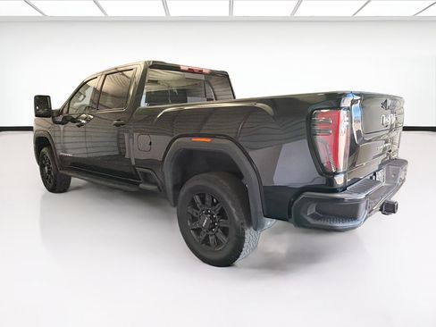 Used 2024 GMC Sierra 2500 AT4 w/ AT4 Premium Plus Package AWD/4WD image 6
