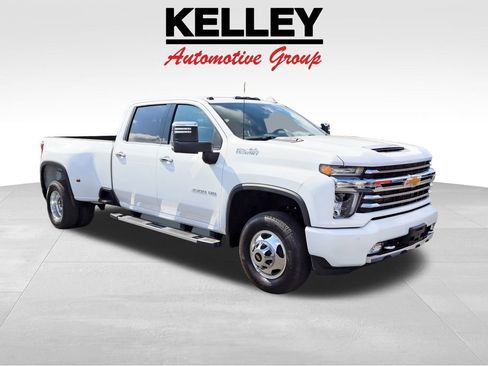 Used 2020 Chevrolet Silverado 3500 High Country image 1