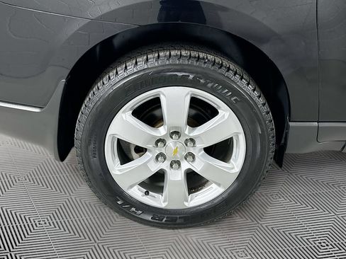 Used 2017 Chevrolet Traverse LT w/ Style and Technology Package AWD/4WD image 27