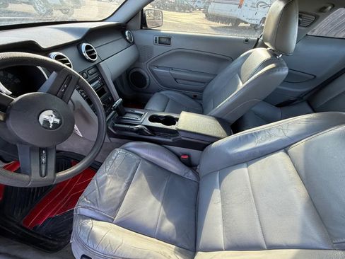 Used 2005 Ford Mustang Coupe image 12
