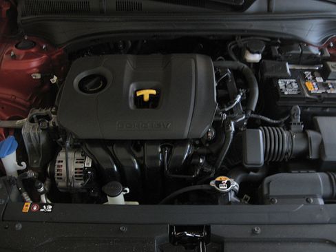 Used 2023 Kia Forte LXS image 23