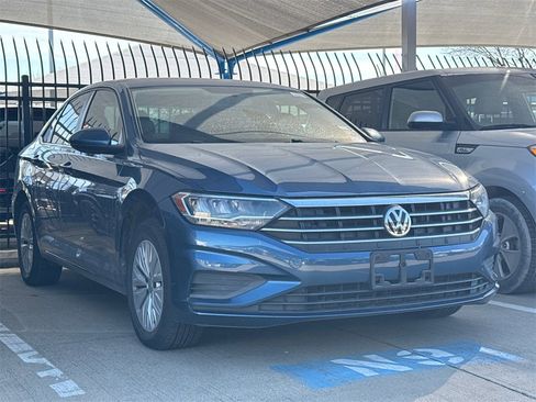 Used 2019 Volkswagen Jetta S w/ Driver Assistance Package image 3