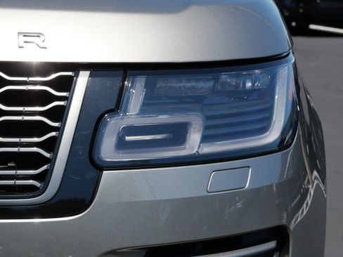 Used 2021 Land Rover Range Rover AWD/4WD image 9