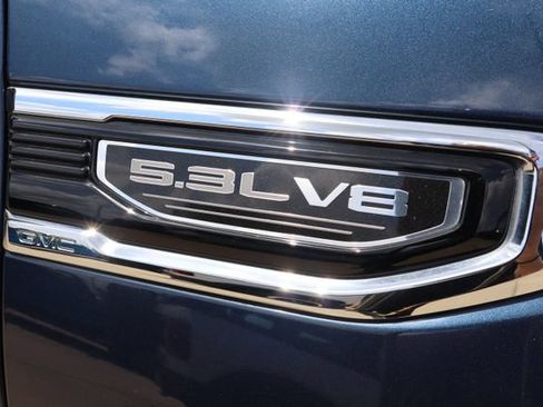 Used 2019 GMC Sierra 1500 SLT w/ SLT Premium Plus Package AWD/4WD image 9