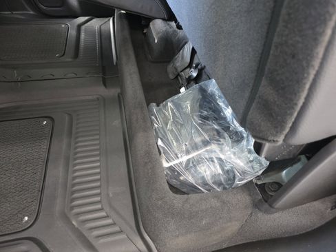 Used 2023 GMC Sierra 2500 Denali w/ Denali Ultimate Package image 34