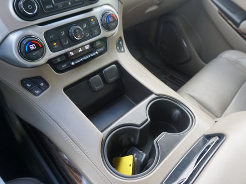 Used 2018 GMC Yukon XL SLT w/ Premium Edition image 29