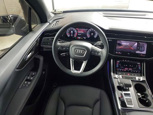Used 2025 Audi Q7 3.0T Premium Plus w/ Premium Plus Package AWD/4WD image 12