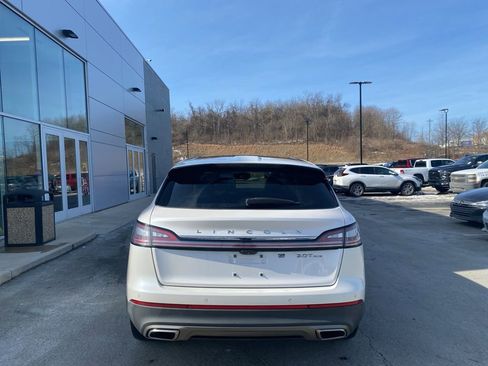 Used 2019 Lincoln Nautilus Reserve image 3