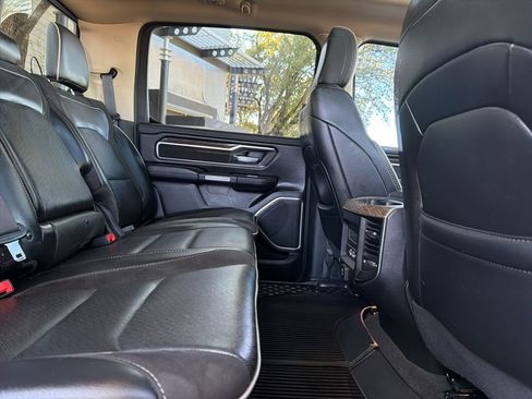 Used 2019 RAM 1500 Laramie image 28
