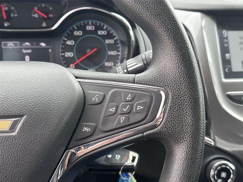 Used 2016 Chevrolet Cruze LT image 20