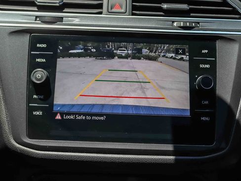 Used 2022 Volkswagen Tiguan SE R-Line FWD image 26