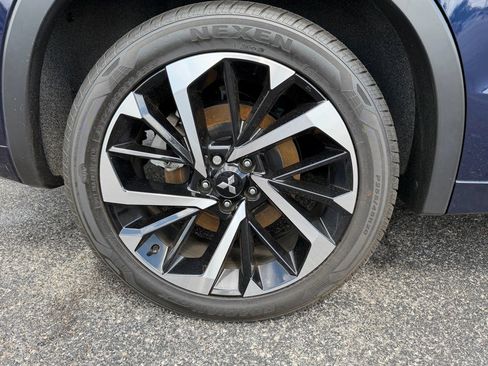 Used 2023 Mitsubishi Outlander SEL AWD/4WD image 19