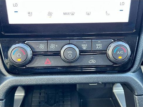 Certified 2024 Ford Ranger Lariat w/ FX4 Off-Road Package image 16