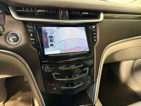 Used 2016 Cadillac XTS Luxury w/ Driver Awareness Package image 18