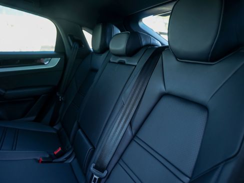 New 2026 Porsche Cayenne E-Hybrid image 30